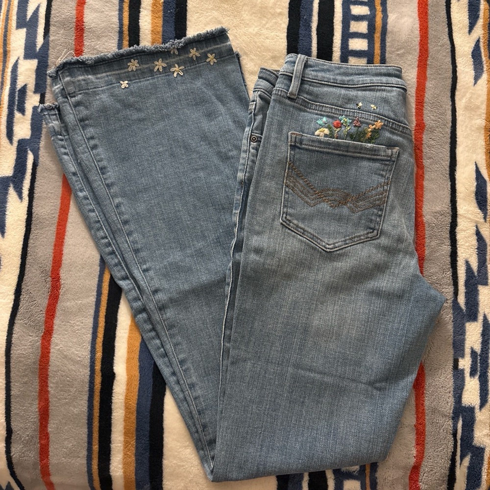 Idyllwind by Miranda Lambert - Embroidered Flare Leg Bellbottom Vintage Jeans